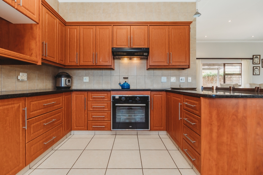 3 Bedroom Property for Sale in Heather Park Western Cape
